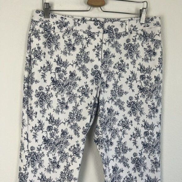 Mario Serrani Womens Pants Size 12 Blue White Floral Stretch Crop Ankle Slim Fit - Picture 9 of 12